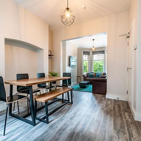 Pass The Keys Beautiful 4Br Restored Red Brick Cafes And Park Belfast Extérieur photo