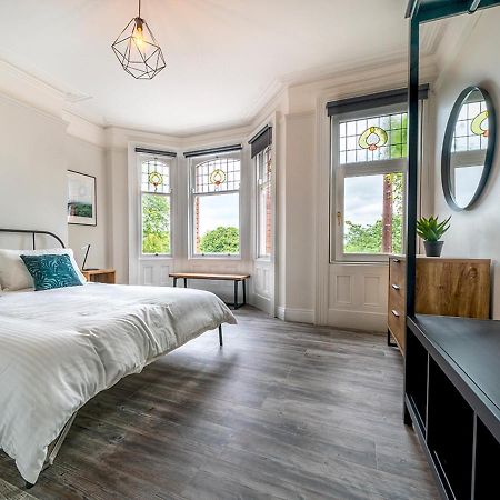 Pass The Keys Beautiful 4Br Restored Red Brick Cafes And Park Belfast Extérieur photo