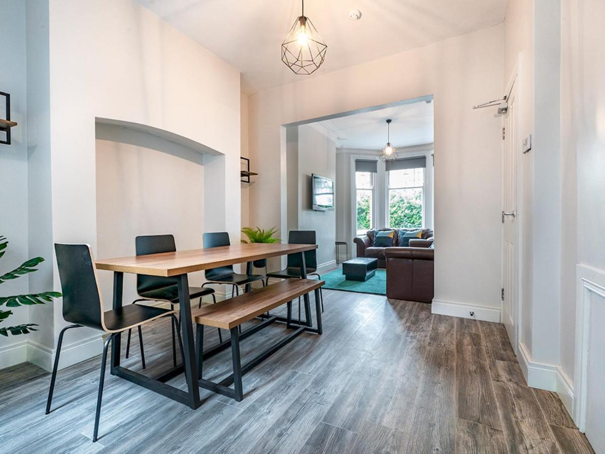 Pass The Keys Beautiful 4Br Restored Red Brick Cafes And Park Belfast Extérieur photo