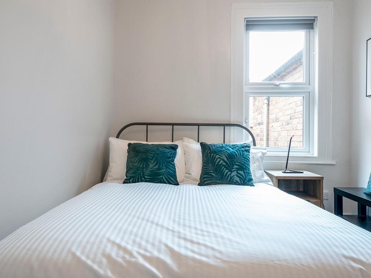 Pass The Keys Beautiful 4Br Restored Red Brick Cafes And Park Belfast Extérieur photo